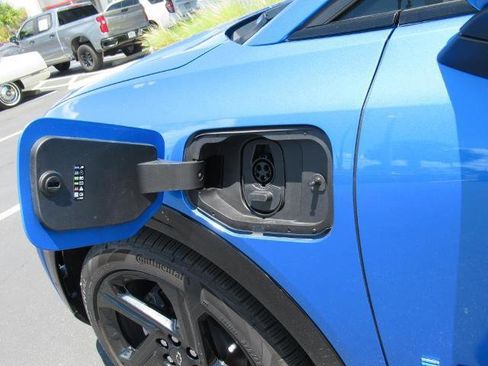 New 2025 Chevrolet Equinox EV RS image 10