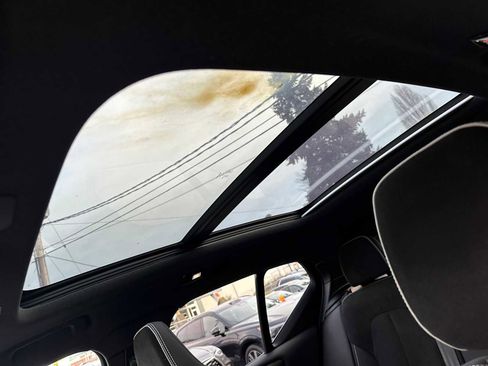 Certified 2023 Volvo XC40 Recharge Ultimate w/ Protection Package Premier image 22