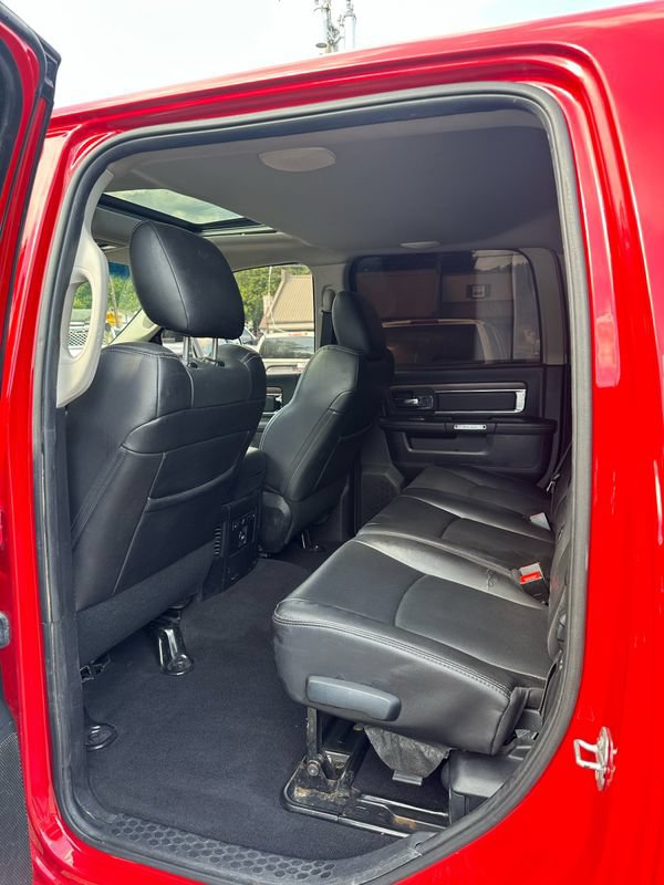 Used 2016 RAM 3500 Laramie w/ Cold Weather Group AWD/4WD image 9