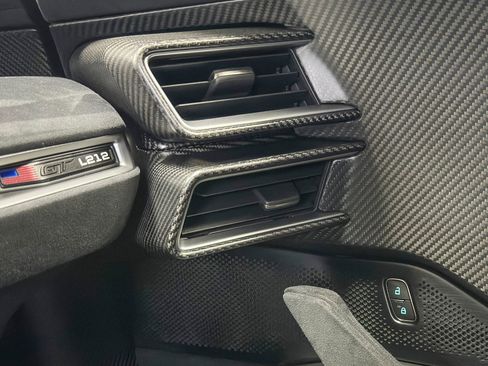 Used 2020 Ford GT Carbon Series image 49