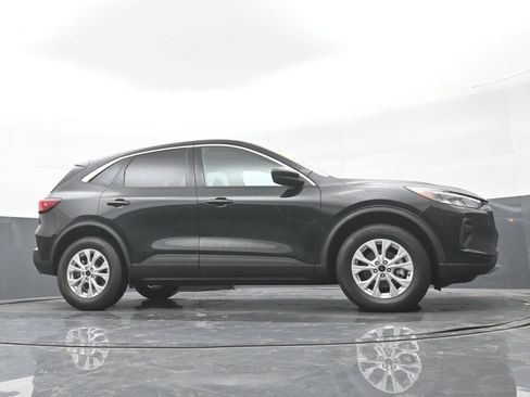 Certified 2024 Ford Escape Active AWD/4WD image 40