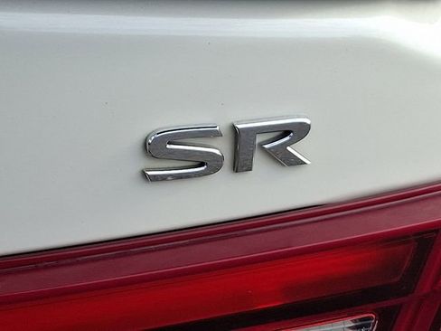 Used 2017 Nissan Maxima SR w/ Midnight Edition image 31