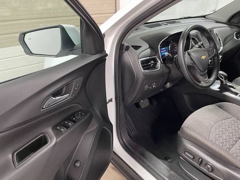 Used 2024 Chevrolet Equinox LT AWD/4WD image 10