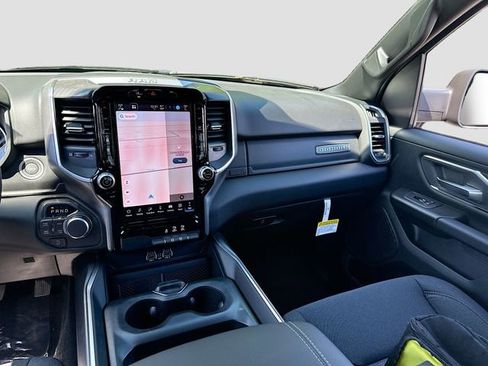 New 2026 RAM 1500 Big Horn AWD/4WD image 25
