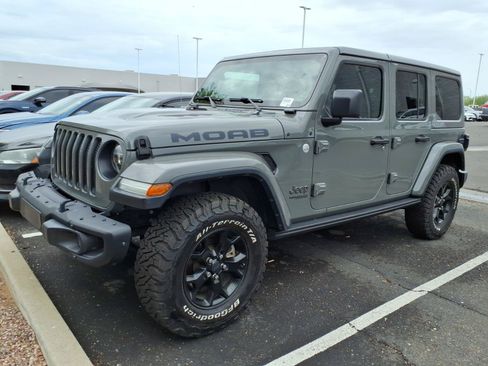 Used 2019 Jeep Wrangler Unlimited Sahara w/ Quick Order Package 24M Moab AWD/4WD image 1