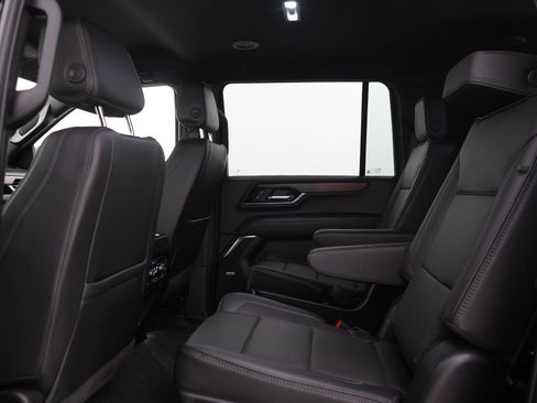 Used 2025 GMC Yukon XL Denali w/ LPO, Floor Liner Package AWD/4WD image 20
