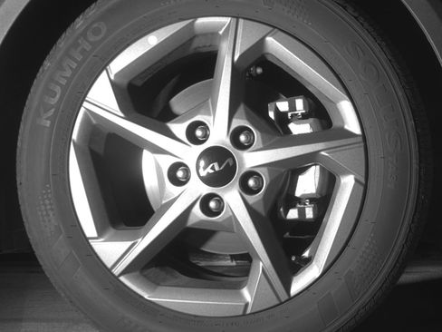 Used 2025 Kia K4 LXS image 13