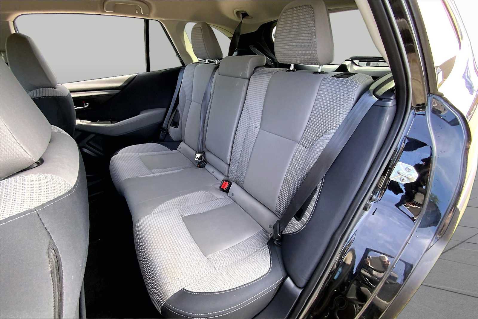 Certified 2024 Subaru Outback Premium AWD/4WD image 20