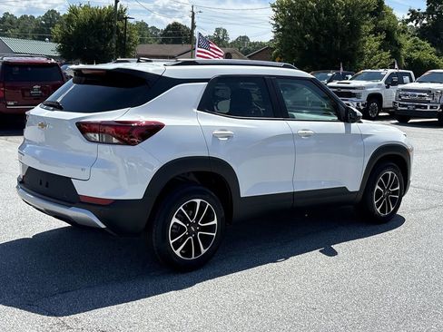 New 2026 Chevrolet TrailBlazer LT w/ Convenience Package image 8