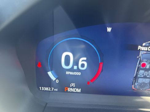 Used 2025 Ford Explorer ST image 9