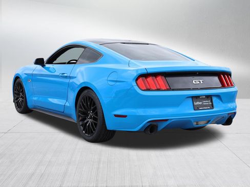 Used 2017 Ford Mustang GT w/ GT Performance Package RWD image 4