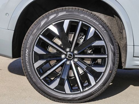 New 2026 Volvo XC90 T8 Ultra w/ Protection Package Premier AWD/4WD image 11