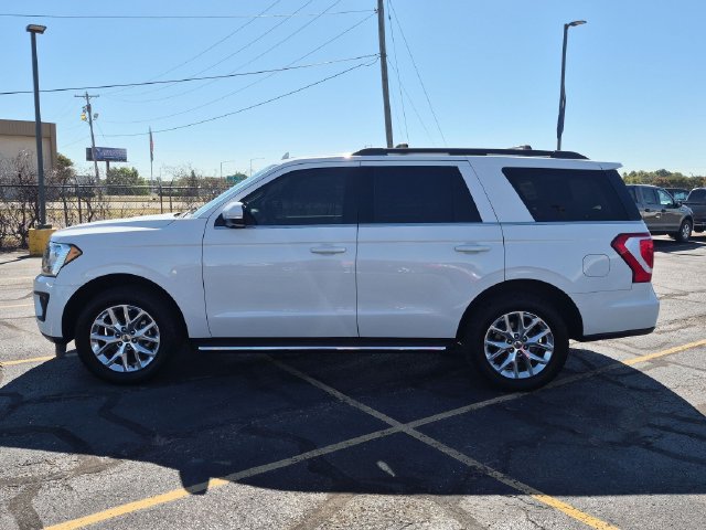 Used 2020 Ford Expedition XLT w/ Equipment Group 202A AWD/4WD image 4