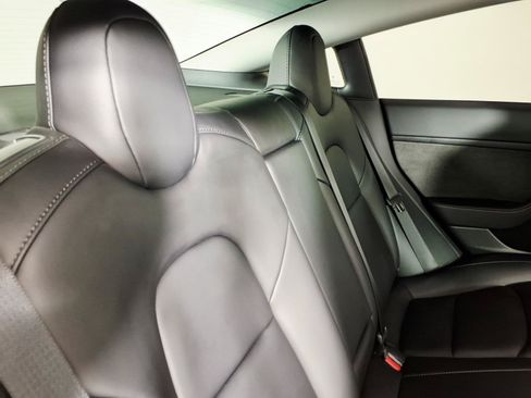 Used 2023 Tesla Model 3 Standard Range RWD image 12