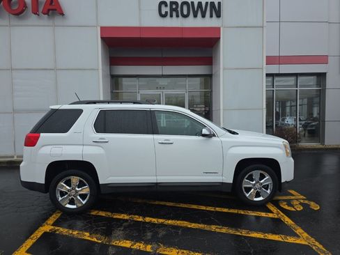 Used 2015 GMC Terrain SLE w/ Chrome Edition image 2