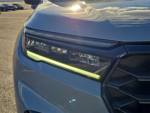 Certified 2023 Honda Pilot Sport image 6