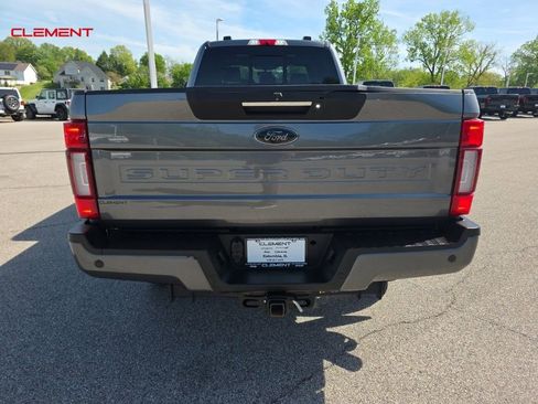 Used 2022 Ford F350 Lariat w/ Black Appearance Package AWD/4WD image 24