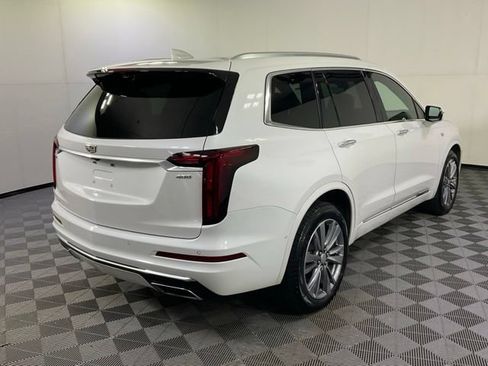 Certified 2025 Cadillac XT6 Premium Luxury w/ Platinum Package AWD/4WD image 6