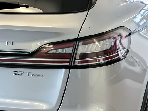 Certified 2019 Lincoln Nautilus Reserve AWD/4WD image 26