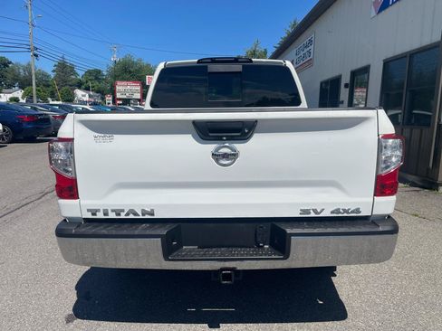 Used 2017 Nissan Titan S AWD/4WD image 5