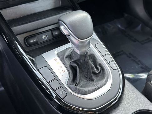 Used 2022 Kia Forte GT-Line image 7