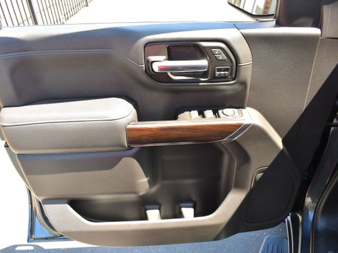 Used 2019 GMC Sierra 1500 SLT RWD image 14