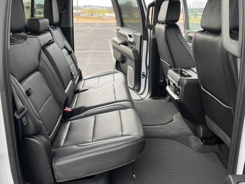 Used 2024 GMC Sierra 3500 Denali w/ Denali Reserve Package image 23