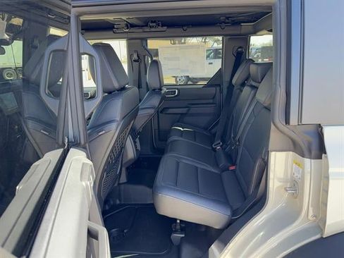 New 2026 Ford Bronco Big Bend w/ Black Diamond Package AWD/4WD image 10