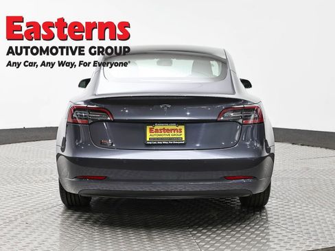 Used 2019 Tesla Model 3 Standard Range image 6