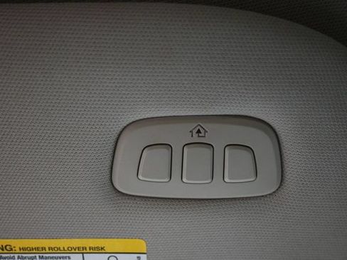 Used 2024 Ford Expedition XLT AWD/4WD image 31