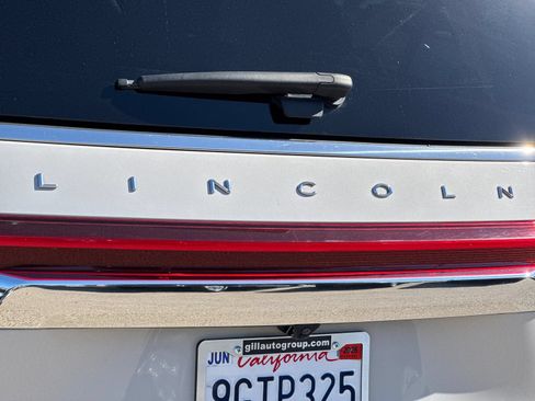 Used 2023 Lincoln Navigator L Reserve AWD/4WD image 42
