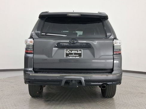 Used 2019 Toyota 4Runner Limited image 10