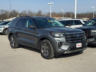 New 2026 Ford Explorer Active w/ Active Comfort Package video 2