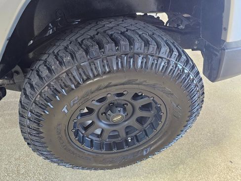 Used 2012 Jeep Wrangler Unlimited Sahara w/ Dual Top Group AWD/4WD image 47