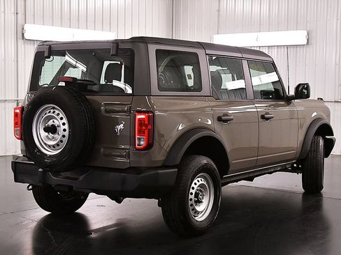 Used 2025 Ford Bronco 4-Door AWD/4WD image 7