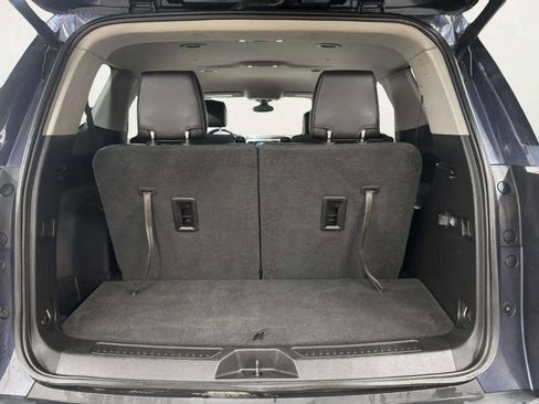 Used 2019 GMC Acadia SLT AWD/4WD image 18