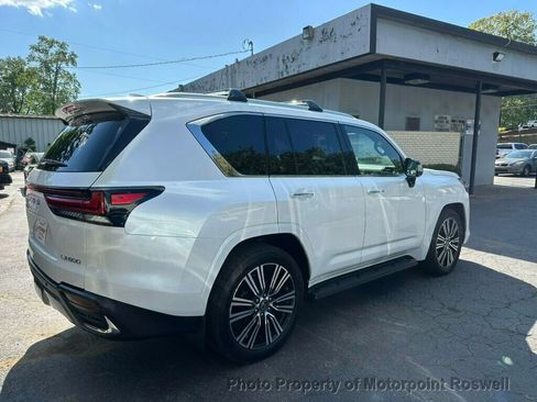 Used 2025 Lexus LX 600 4WD w/ Accessory Package (Z1) image 29