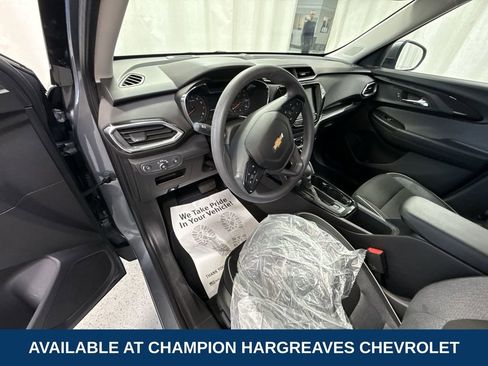 Used 2022 Chevrolet TrailBlazer LT w/ Convenience Package image 13