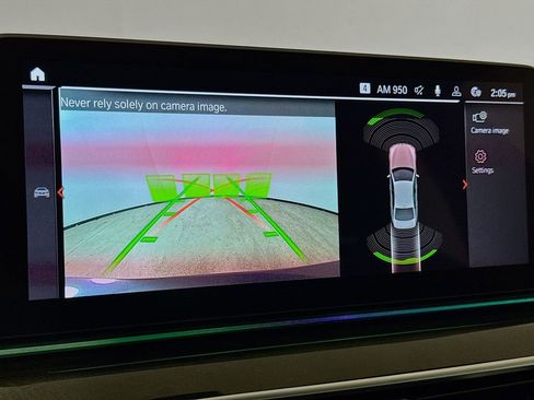 Used 2023 BMW 530i xDrive 530i xDrive w/ Convenience Package image 16