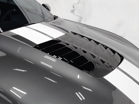 Used 2022 Ford Mustang Shelby GT500 w/ Carbon Fiber Track Pack image 24