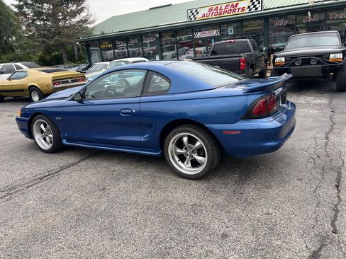 Used 1994 Ford Mustang GT RWD image 5