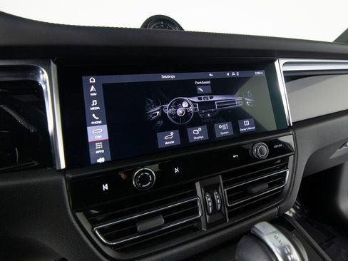 Used 2023 Porsche Macan S AWD/4WD image 18