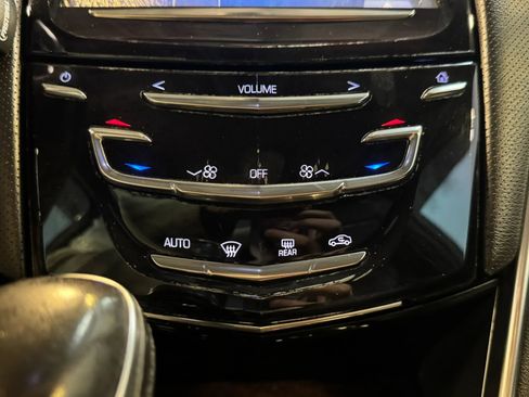 Used 2014 Cadillac XTS FWD image 17