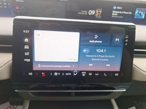 Used 2024 Lincoln Nautilus Premier w/ Equipment Group 102A image 14