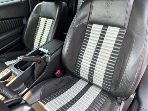 Used 2010 Ford Mustang Shelby GT500 RWD image 20