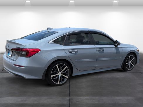Certified 2024 Honda Civic Touring image 5