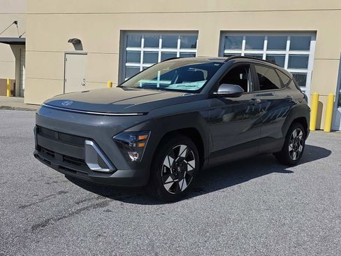 New 2025 Hyundai Kona SEL image 3