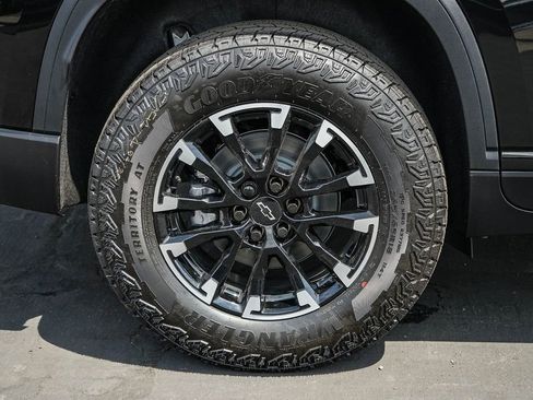 New 2026 Chevrolet Traverse Z71 AWD/4WD image 11