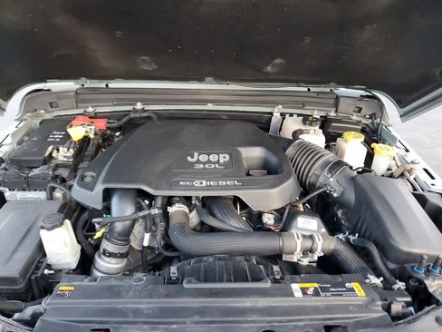Used 2023 Jeep Gladiator Sport image 11