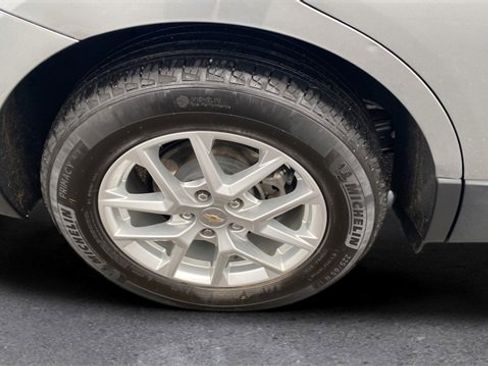 Used 2023 Chevrolet Equinox LT image 20